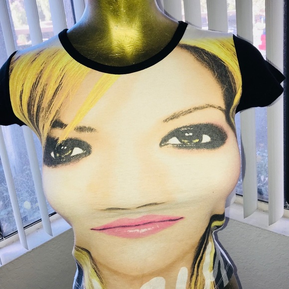 SALE! Unique KELLY CLARKSON Photo Face Print TOP S Y2K - Picture 4 of 5